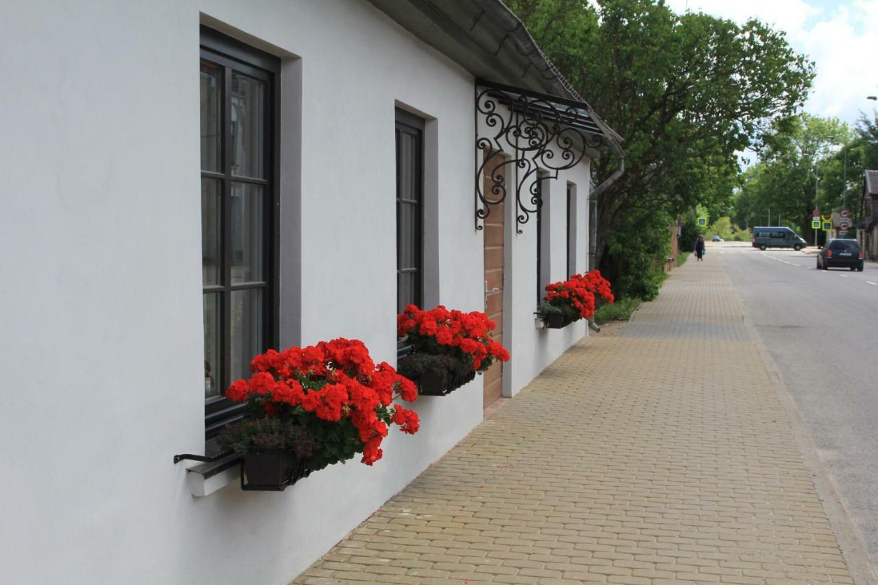 Ferienwohnung Divas Istabas Saldus Exterior foto